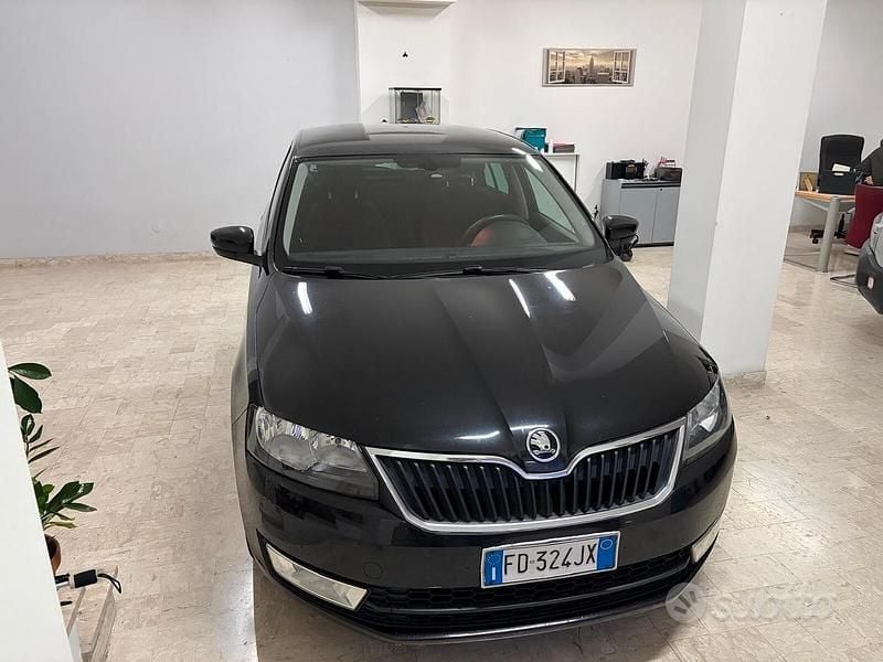 Usata Skoda Rapid Ambition 115 CV (84 kW) 2016 Nero Station wagon