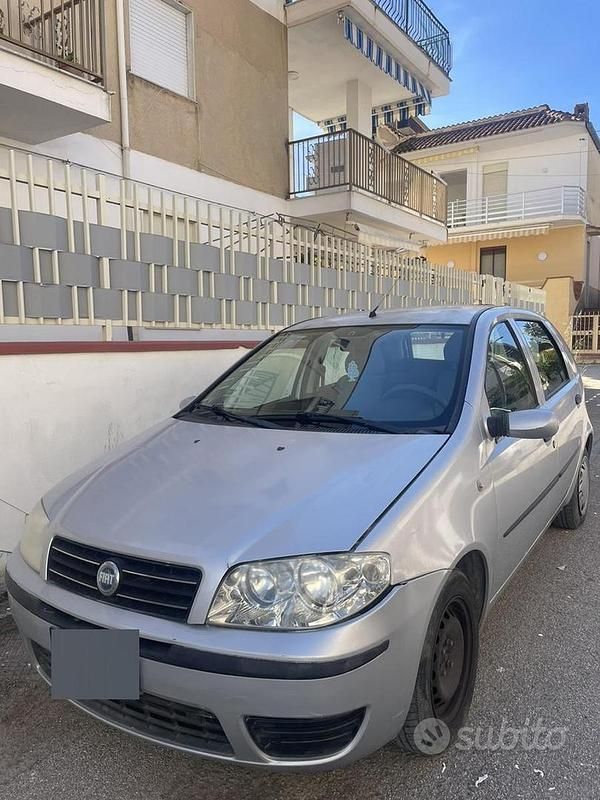 Usata Fiat Punto 69 CV (50 kW) 2007 Grigio Utilitaria