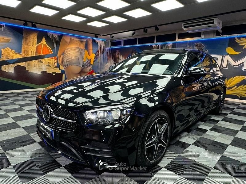 Usata Mercedes E300 Premium 194 CV (142 kW) 2020 Nero Station wagon