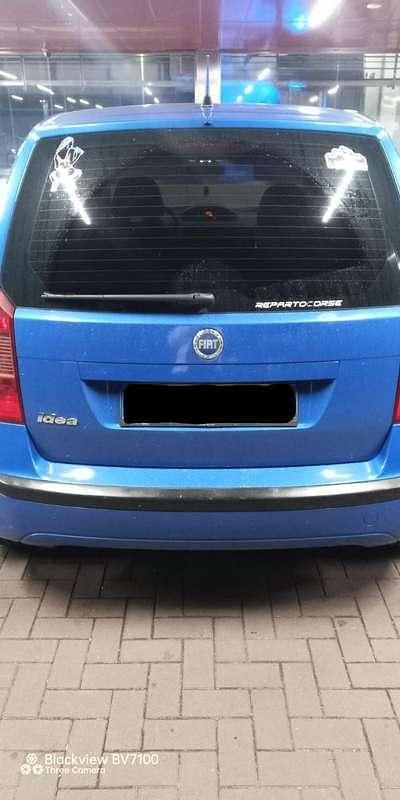 Usata Fiat Idea Dynamic 95 CV (69 kW) 2004 Blu/azzurro Monovolume