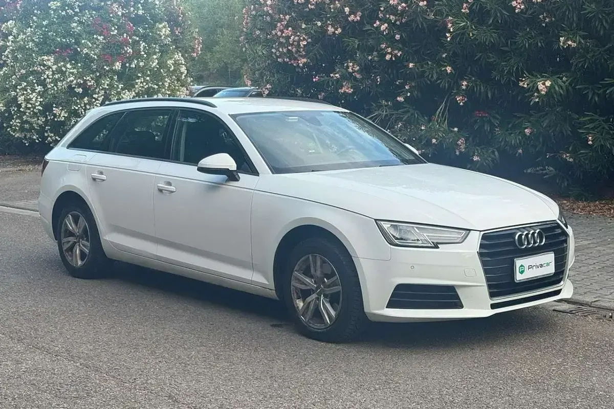 Usata Audi A4 Business 150 CV (110 kW) 2017 Bianco Station wagon