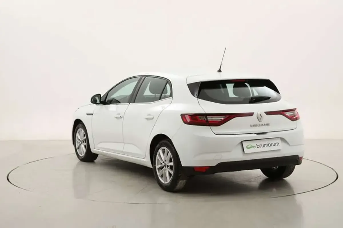 Usata Renault Mégane Business 95 CV (69 kW) 2020 Bianco Berlina