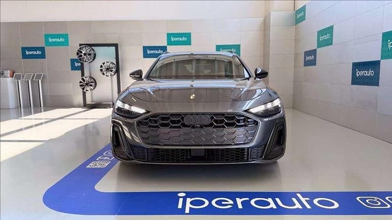 Nuova Audi A5 S-Line 204 CV (150 kW) 2025 Grigio metallizzato Station wagon