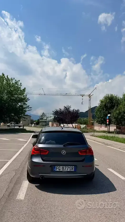 Usata BMW 118 150 CV (110 kW) 2016 Grigio Utilitaria