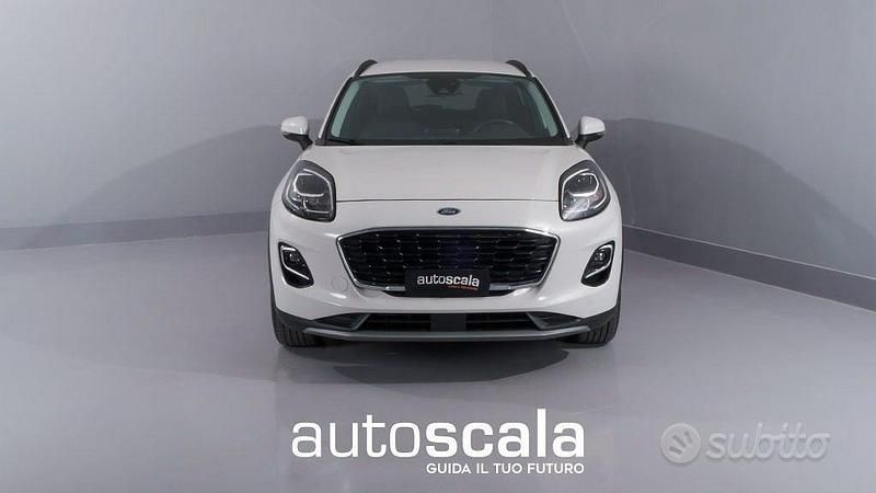 Usata Ford Puma Titanium 125 CV (91 kW) 2020 Beige pastello SUV