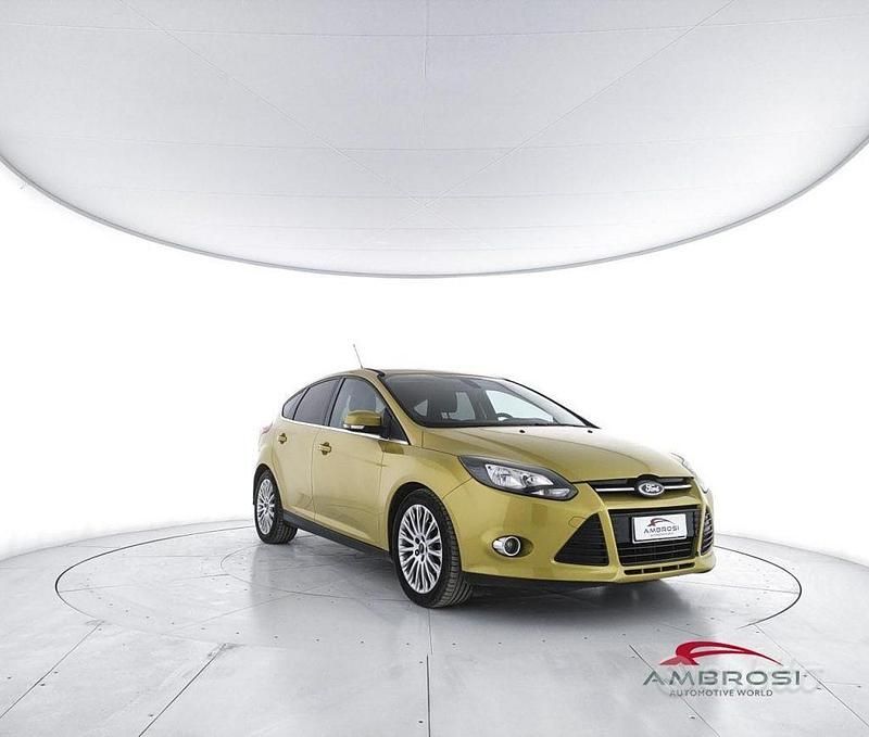 Usata Ford Focus Titanium 116 CV (85 kW) 2011 Giallo