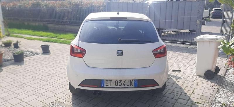 Usata Seat Ibiza FR 105 CV (77 kW) 2014 Berlina