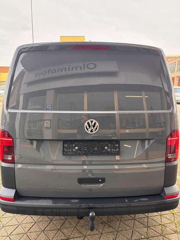 Usata VW Transporter 150 CV (110 kW) 2020 Grigio Furgone