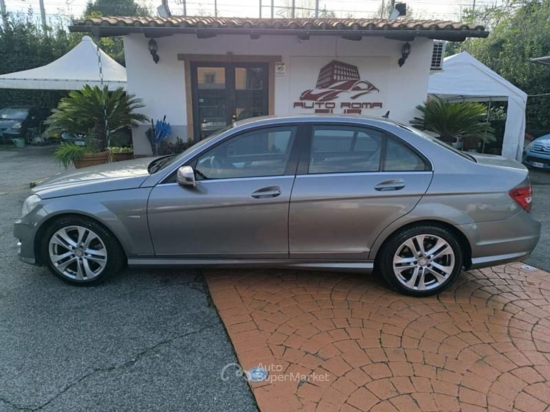 Usata Mercedes C250 Avantgarde 204 CV (150 kW) 2011 Grigio Berlina