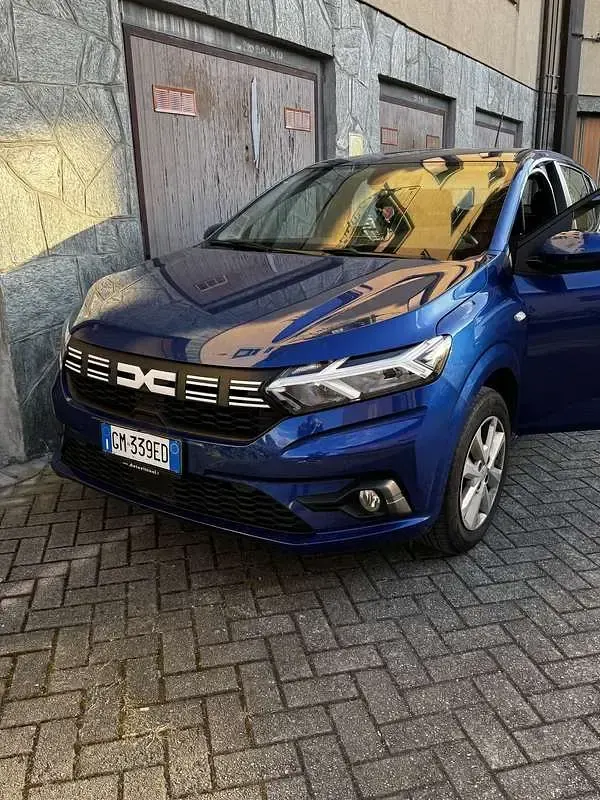 Usata Dacia Sandero Comfort 91 CV (66 kW) 2023 Blu/azzurro Berlina