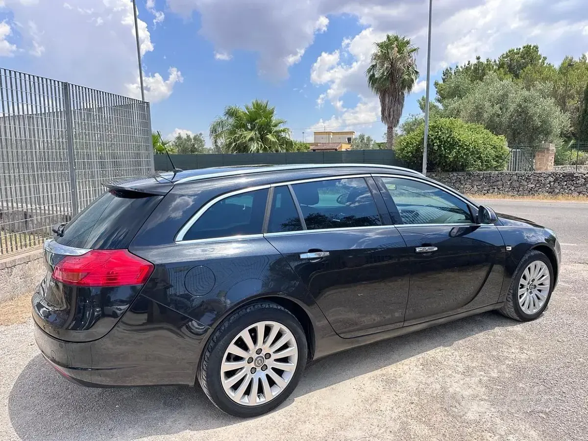 Usata Opel Insignia 131 CV (96 kW) 2010 Nero Station wagon