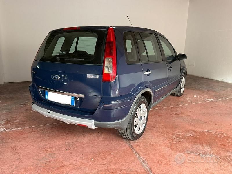 Usata Ford Fusion 68 CV (50 kW) 2007 Blu Berlina