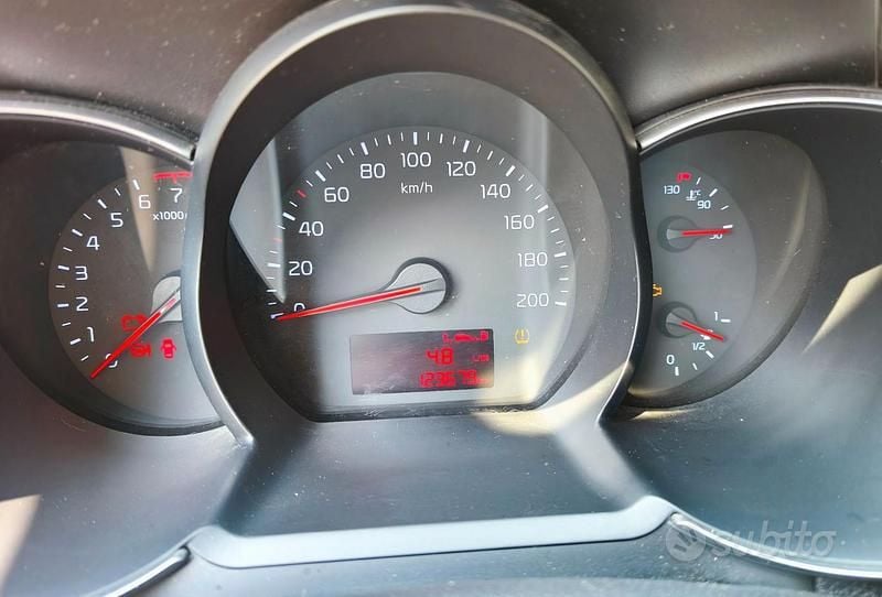 Usata Kia Picanto 2015 Bianco Utilitaria