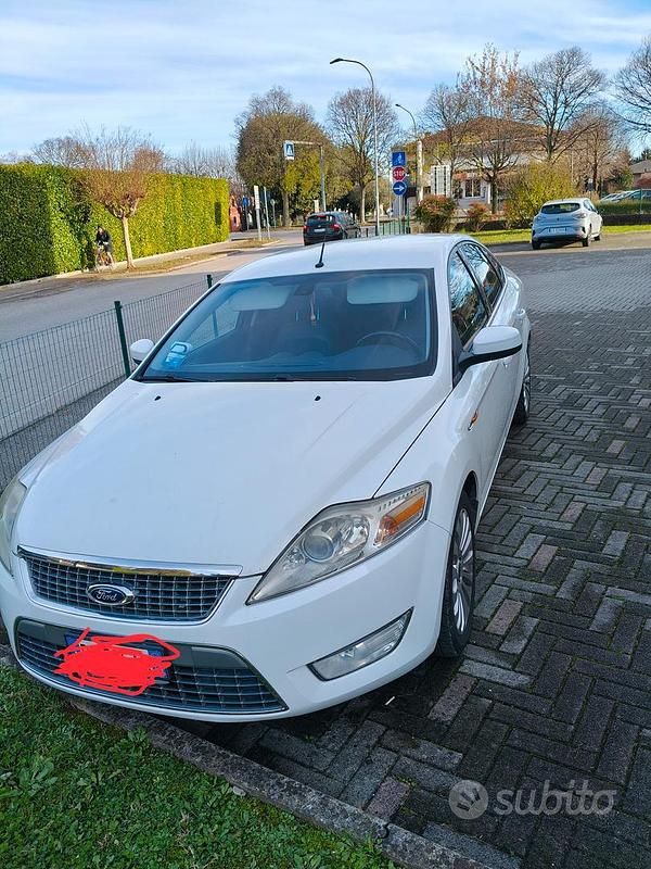 Usata Ford Mondeo Premium 145 CV (106 kW) 2008 Bianco Berlina