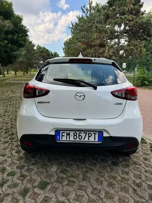 Usata Mazda 2 Evolve 75 CV (55 kW) 2018 Bianco Utilitaria