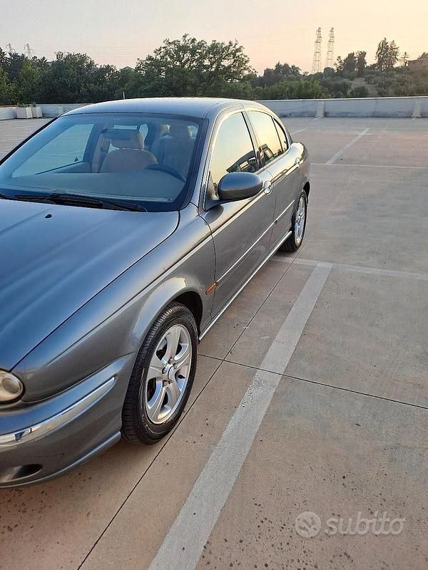 Usata Jaguar X-type 2002 Grigio Berlina
