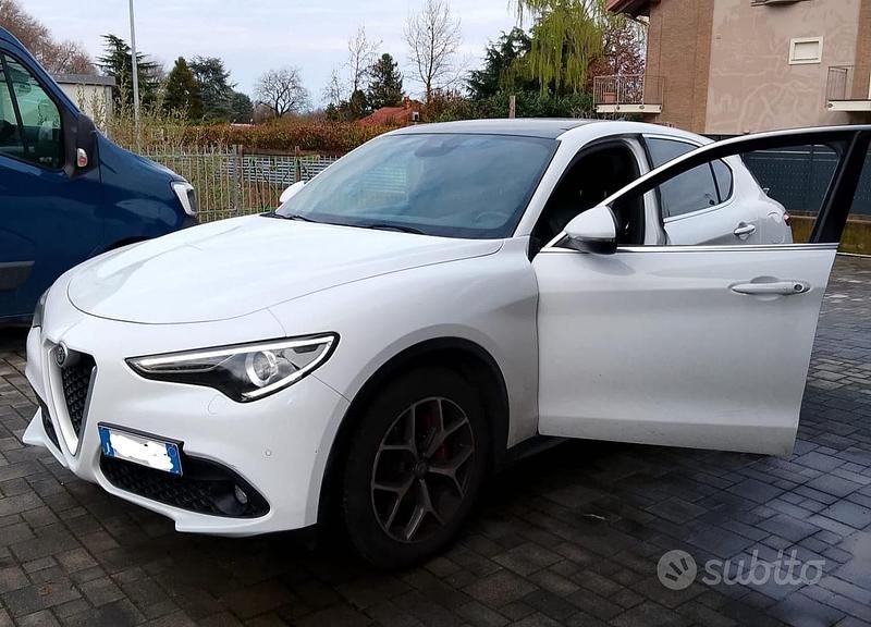 Usata Alfa Romeo Stelvio 190 CV (139 kW) 2019 Bianco SUV