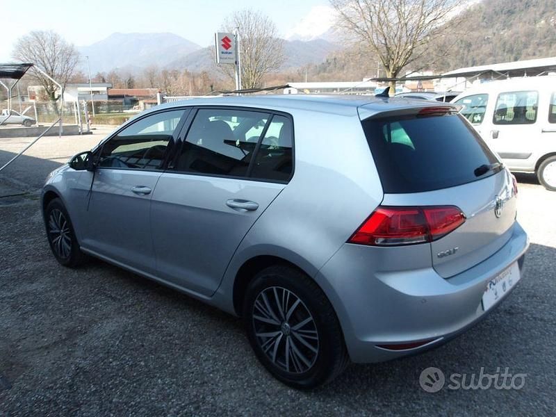 Usata VW Golf VII 86 CV (63 kW) 2016 Grigio Berlina