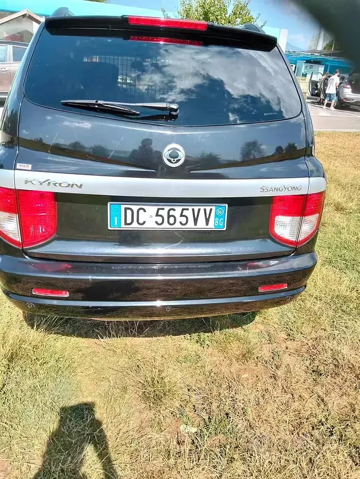 Usata SsangYong Kyron 141 CV (103 kW) 2006 Nero SUV