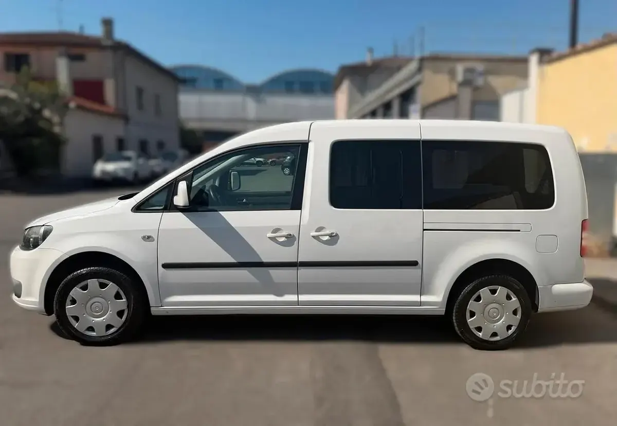Usata VW Caddy 102 CV (75 kW) 2023 Bianco Monovolume
