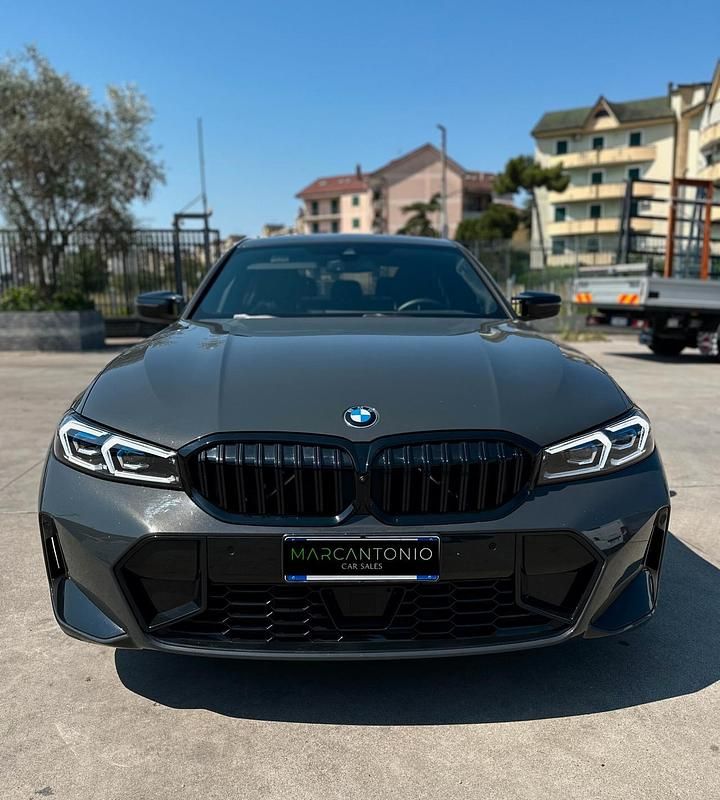 Usata BMW 320e M Sport 190 CV (139 kW) 2024 Grigio Berlina