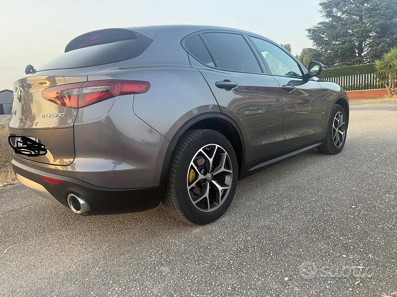 Usata Alfa Romeo Stelvio 210 CV (154 kW) 2019 SUV