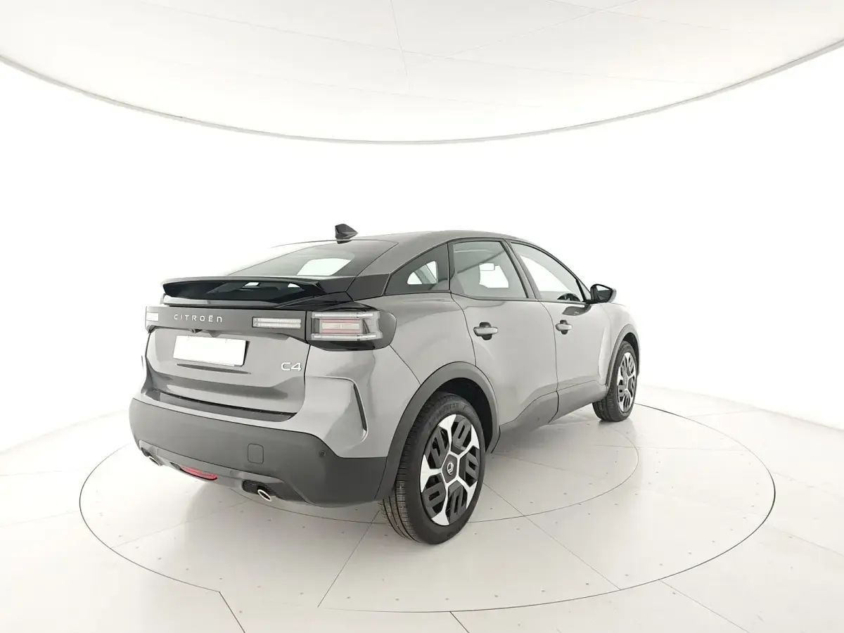 Usata Citroën C4 PureTech 131 CV (96 kW) 2025 Grigio SUV