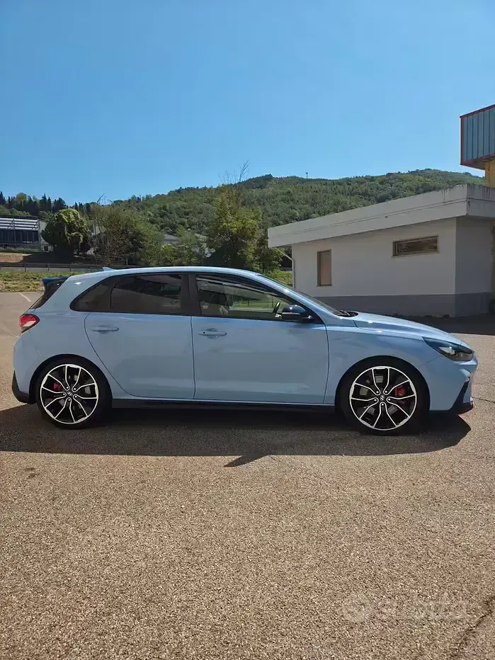 Usata Hyundai i30 N Performance 275 CV (202 kW) 2018 Bluazzurro Berlina