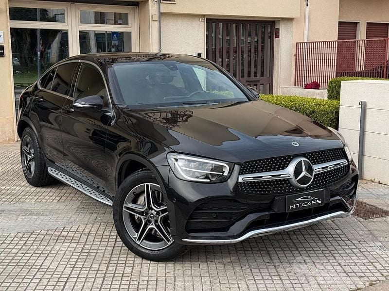 Usata Mercedes GLC220 Premium Plus 194 CV (142 kW) 2021 Nero Station wagon