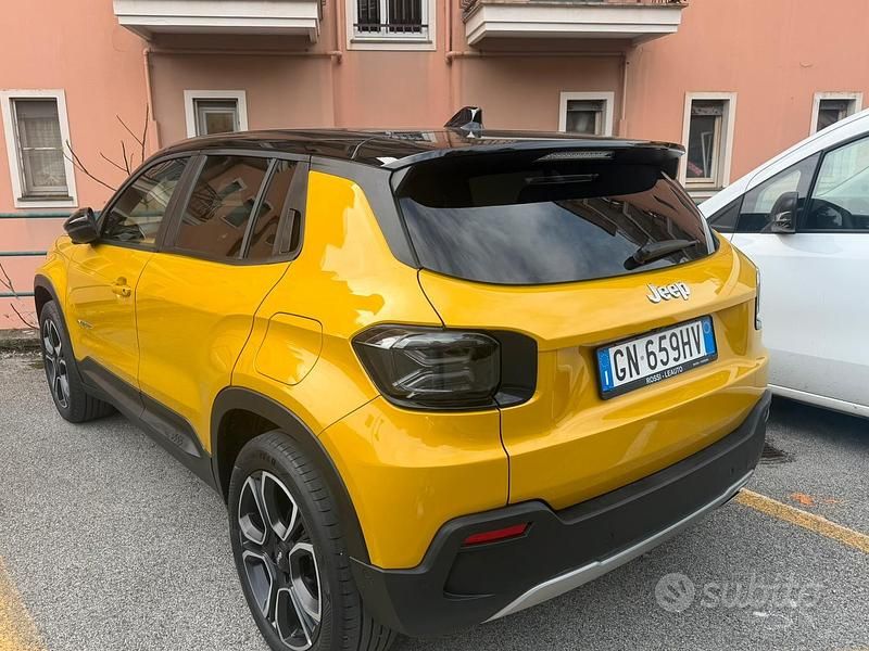 Usata Jeep Avenger 100 CV (73 kW) 2023 Giallo SUV