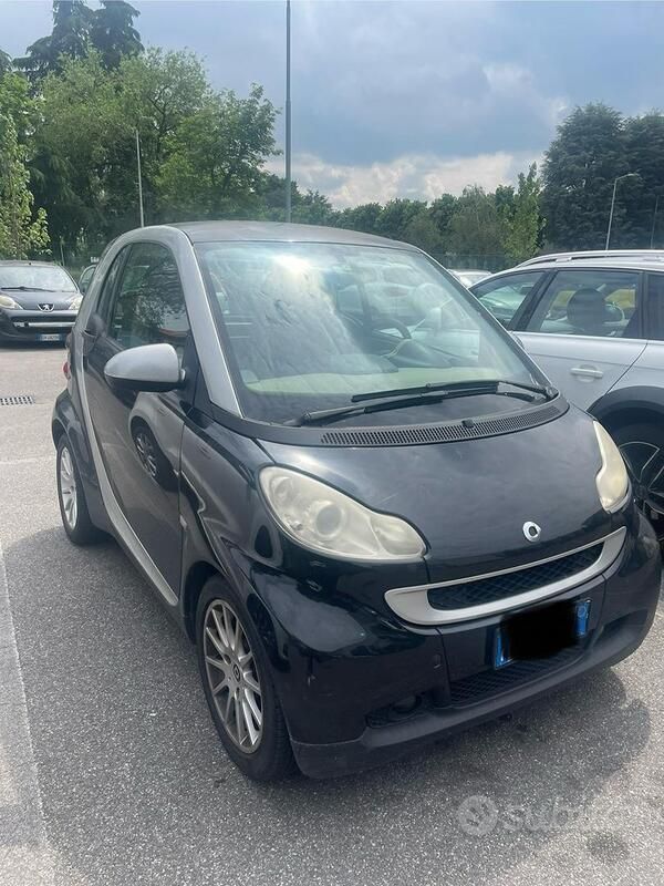 Usata Smart ForTwo Coupé 61 CV (44 kW) 2007 Utilitaria