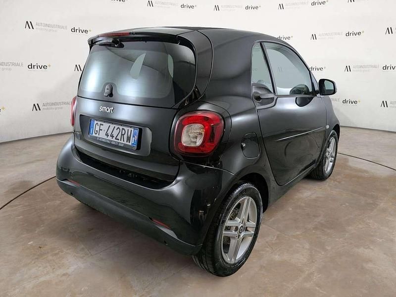 Usata Smart ForTwo Electric Drive Pure 41 kW (56 CV) 2021 Nero Berlina