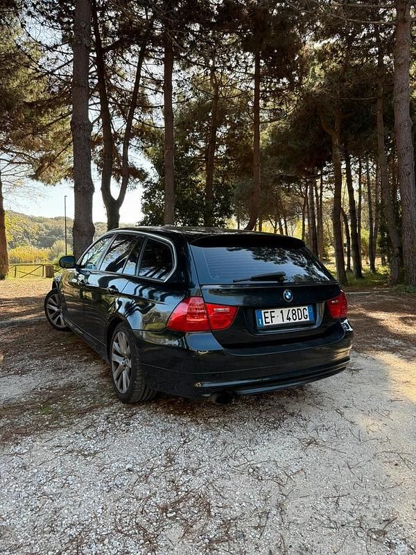 Usata BMW 316 116 CV (85 kW) 2010 Nero Berlina