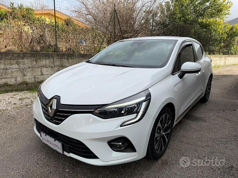Bianco Usata 2022 Renault Clio V Intens Berlina | 13.800 € (Buon prezzo) - Immagine 1/4