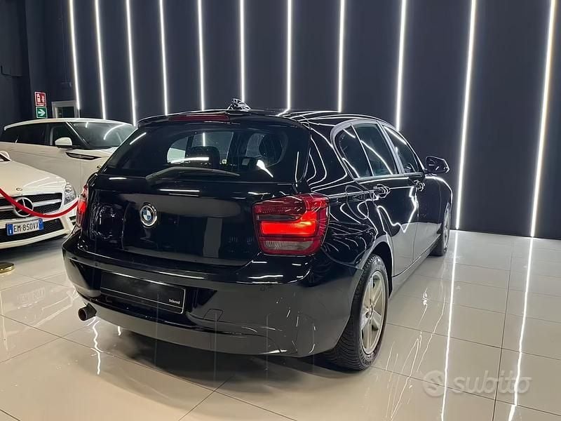 Begagnad BMW 116 Efficient Dynamics 116 HK (85 kW) 2013 Svart Halvkombi
