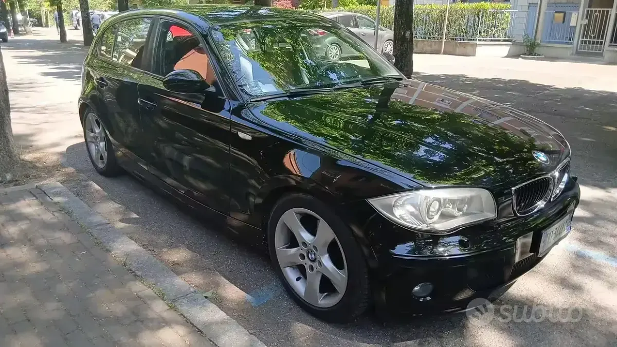 Usata BMW 120 177 CV (130 kW) 2007 Blu Utilitaria