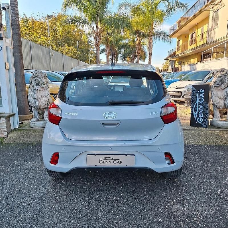 Usata Hyundai i10 67 CV (49 kW) 2024 Grigio Utilitaria