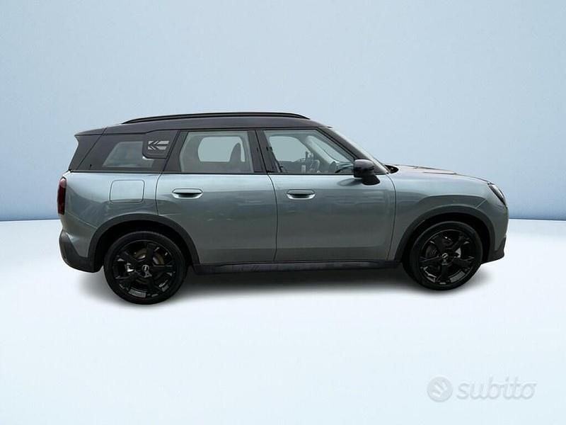 Usata Mini Countryman Classic 163 CV (119 kW) 2025 Verde SUV