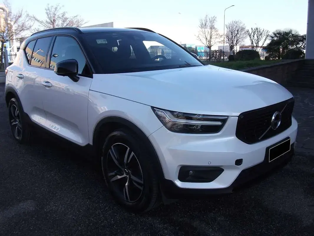 Usata Volvo XC40 R-Design 150 CV (110 kW) 2019 Bianco SUV