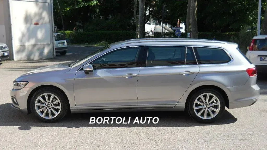 Usata VW Passat Business 150 CV (110 kW) 2020 Grigio Station wagon