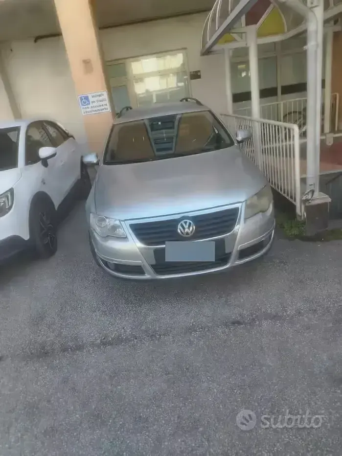 Usata VW Passat 105 CV (77 kW) 2006 Grigio Station wagon