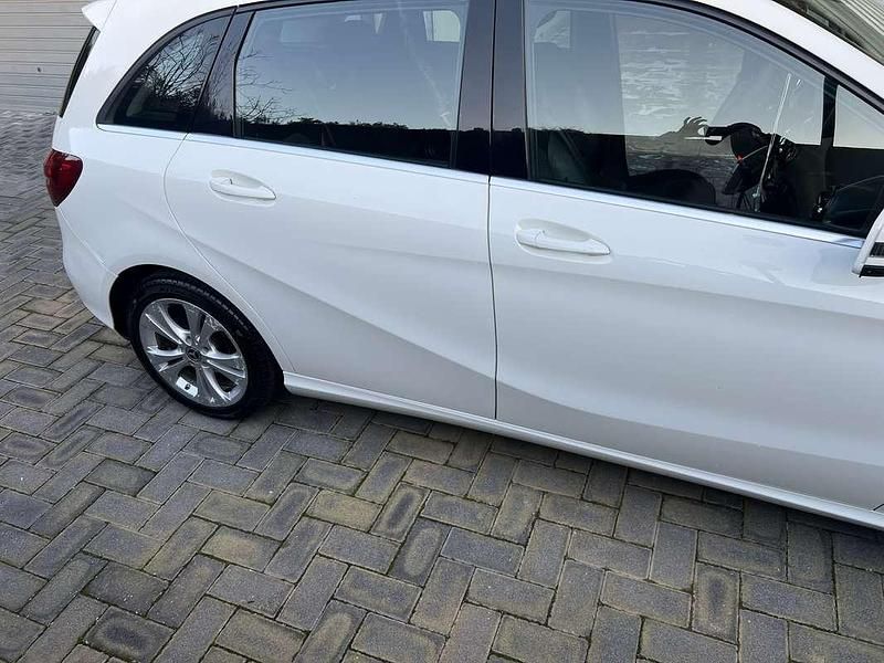 Usata Mercedes B200 136 CV (100 kW) 2019 Monovolume