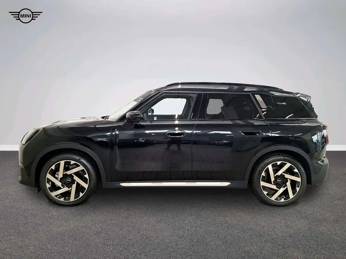 Nuova Mini Countryman Favoured 225 kW (306 CV) 2025 Nero SUV