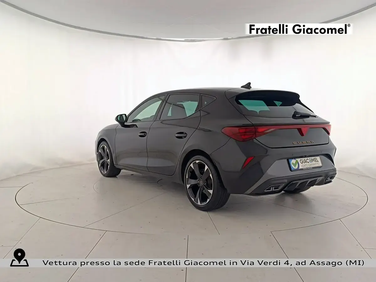 Usata Cupra Leon 150 CV (110 kW) 2025 Nero midnight Berlina