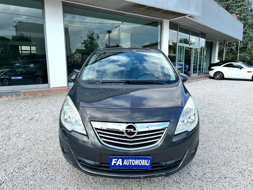 Usata Opel Meriva Cosmo 120 CV (88 kW) 2013 Grigio scuro Monovolume