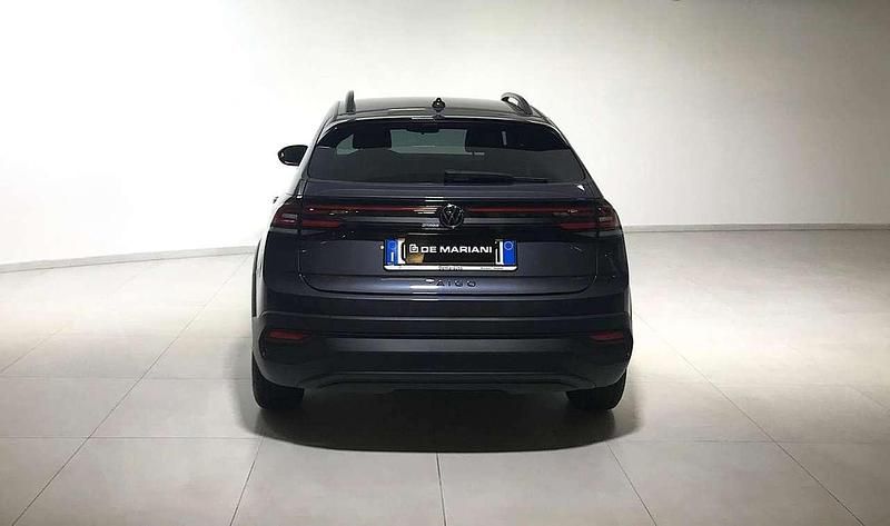 Usata VW Taigo Life 110 CV (80 kW) 2024 Smoky grey SUV