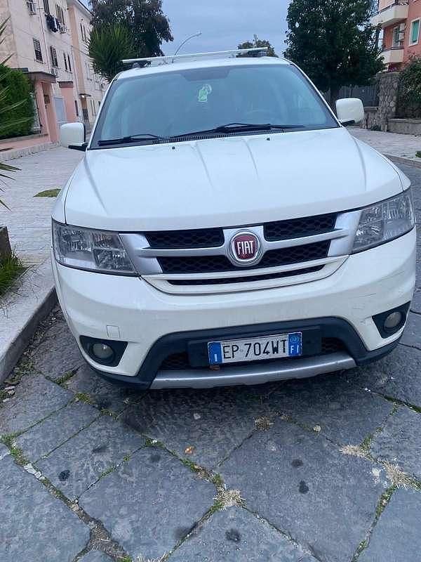 Usata 2013 Fiat Freemont Lounge SUV | 5500 € (Buon prezzo) - Immagine 1/4