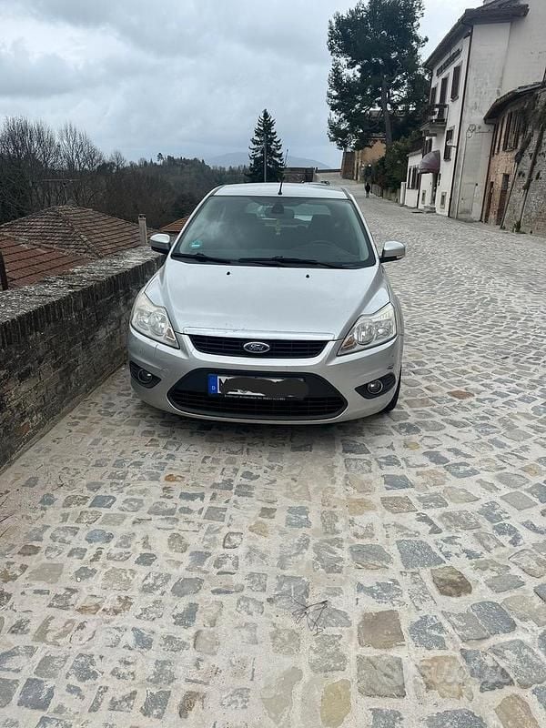 Usata Ford Focus 100 CV (73 kW) 2009 Grigio Coupé
