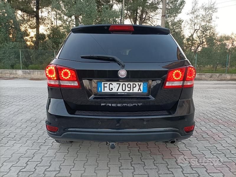 Usata Fiat Freemont 140 CV (102 kW) 2012 Nero SUV