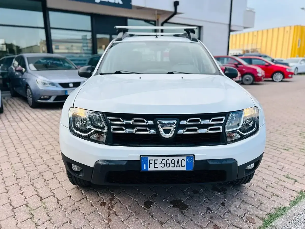 Usata Dacia Duster Urban Explorer 109 CV (80 kW) 2016 Bianco SUV